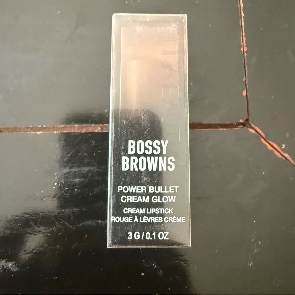 HUDA BEAUTY Bossy Browns Goal Digger Lipstick